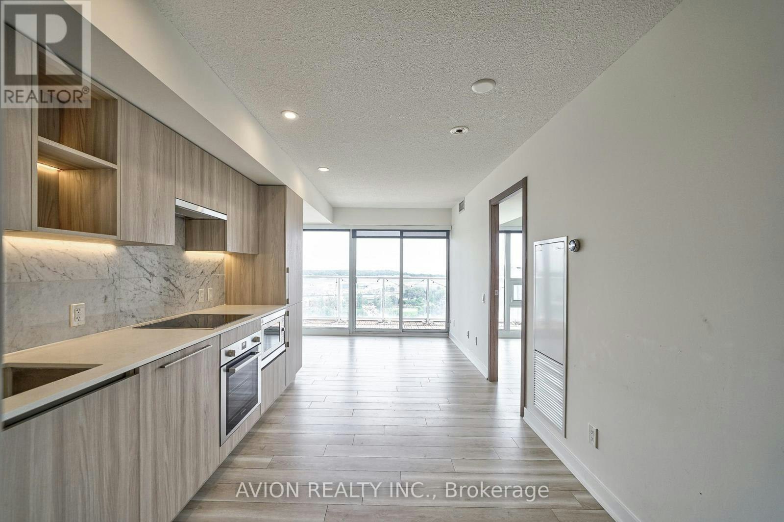 1916-17 Bathurst Street, Toronto, ON, M5V 0N1 - 7