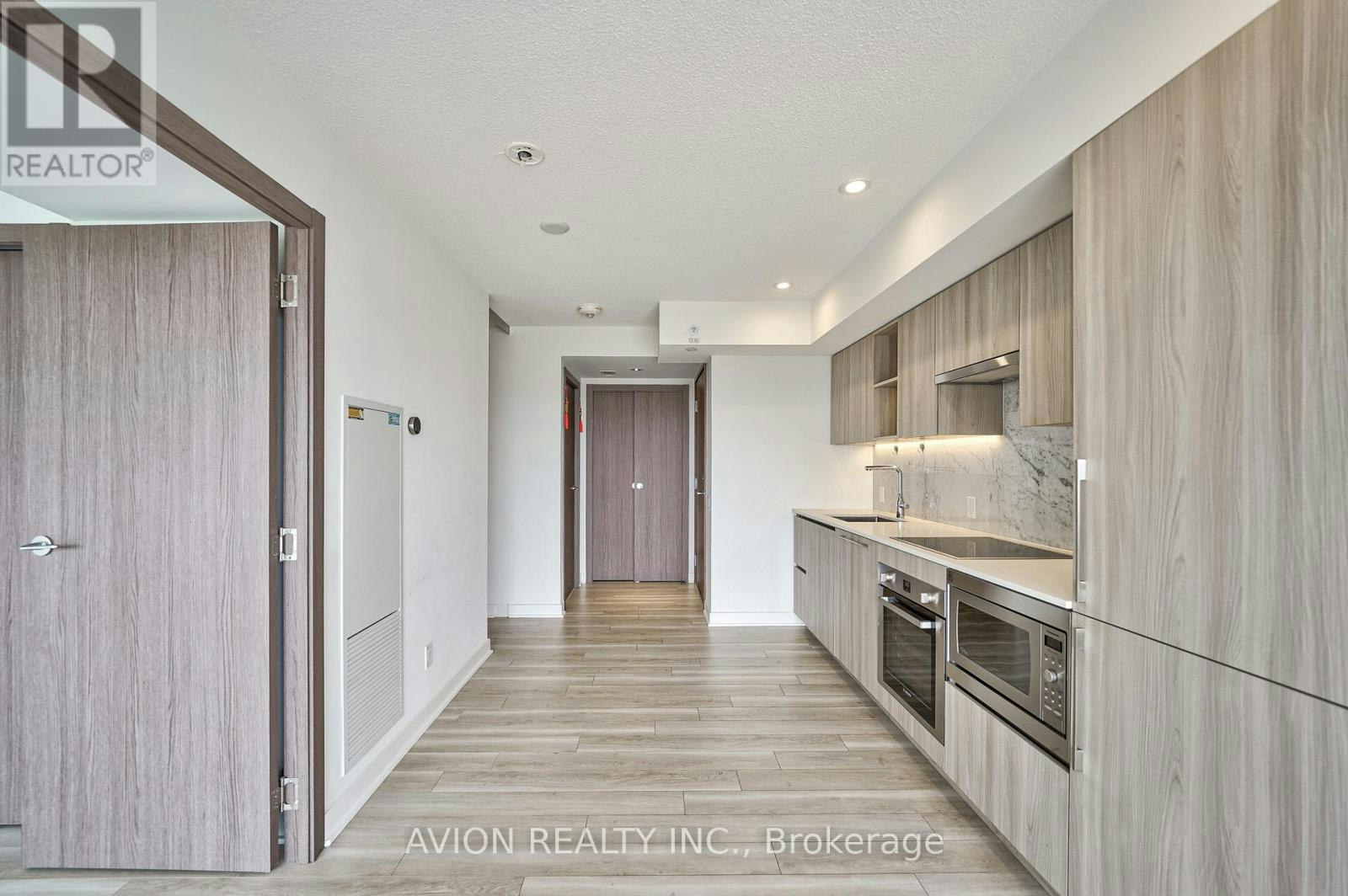 1916-17 Bathurst Street, Toronto, ON, M5V 0N1 - 10