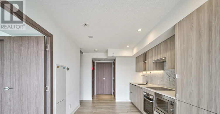 1916-17 Bathurst Street, Toronto, ON, M5V 0N1 - 10