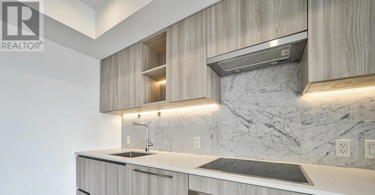1916-17 Bathurst Street, Toronto, ON, M5V 0N1 - 11