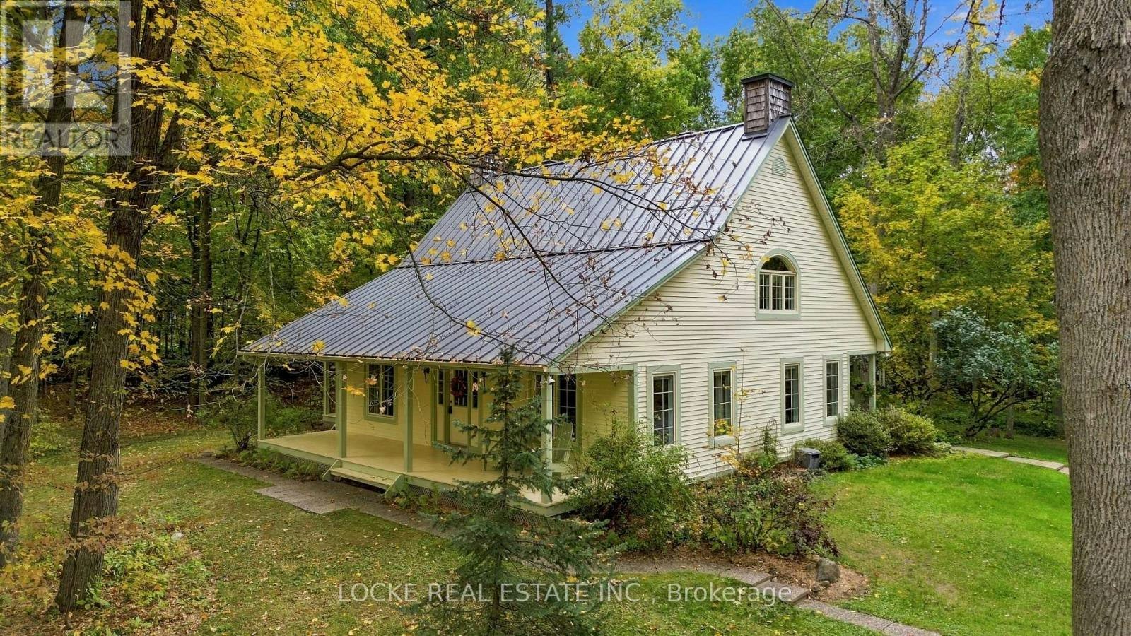 2207 Pleasantview Court, Cumberland, ON, K4C 1H7