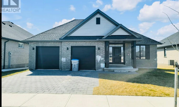 2047 Lockwood Crescent