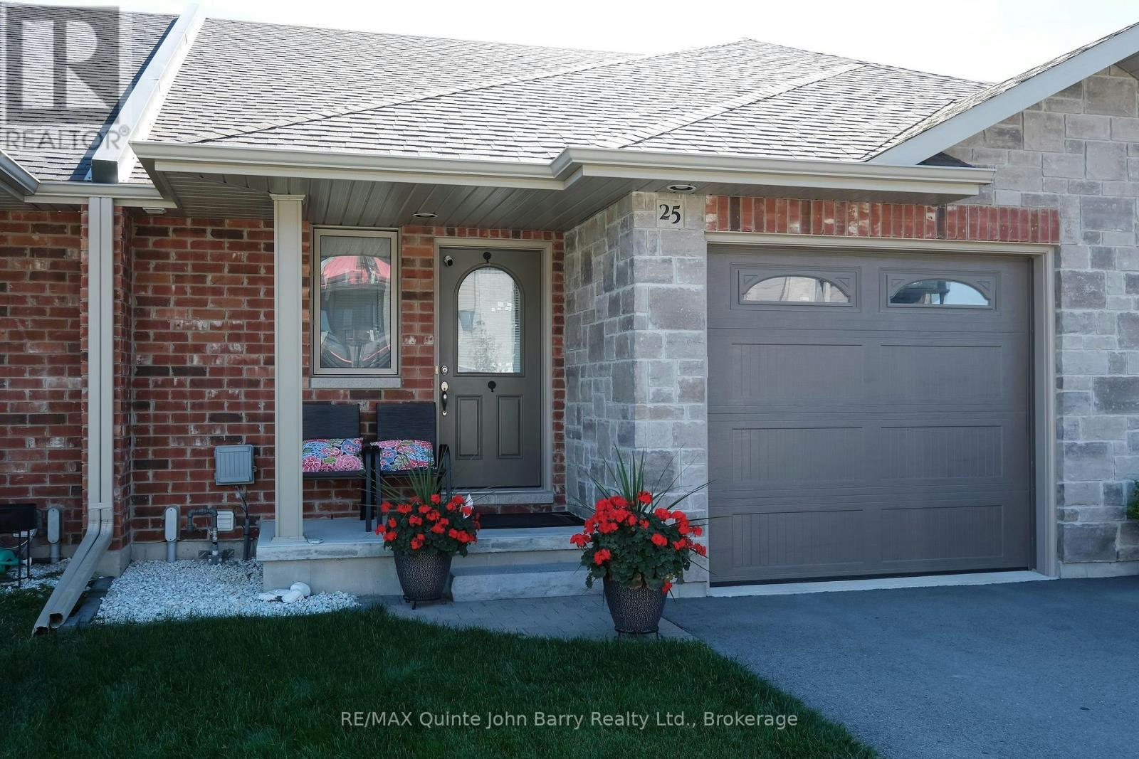 25 Hillside Meadow Drive, Quinte West, ON, K8V 0J5