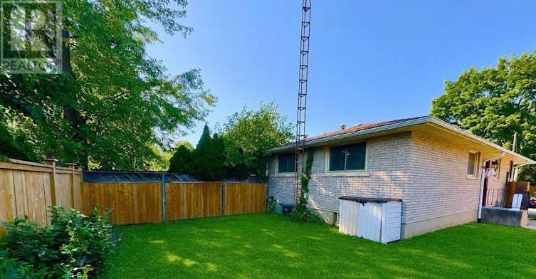 8 Lakehurst Drive, St. Catharines, ON, L2N 4C2 - 17