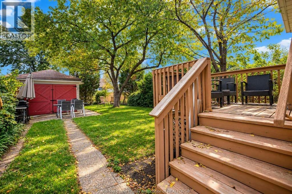 1827 Moy Avenue, Windsor, ON, N8W 2M3 - 14