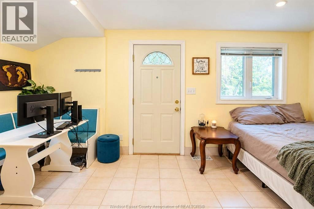1827 Moy Avenue, Windsor, ON, N8W 2M3 - 9