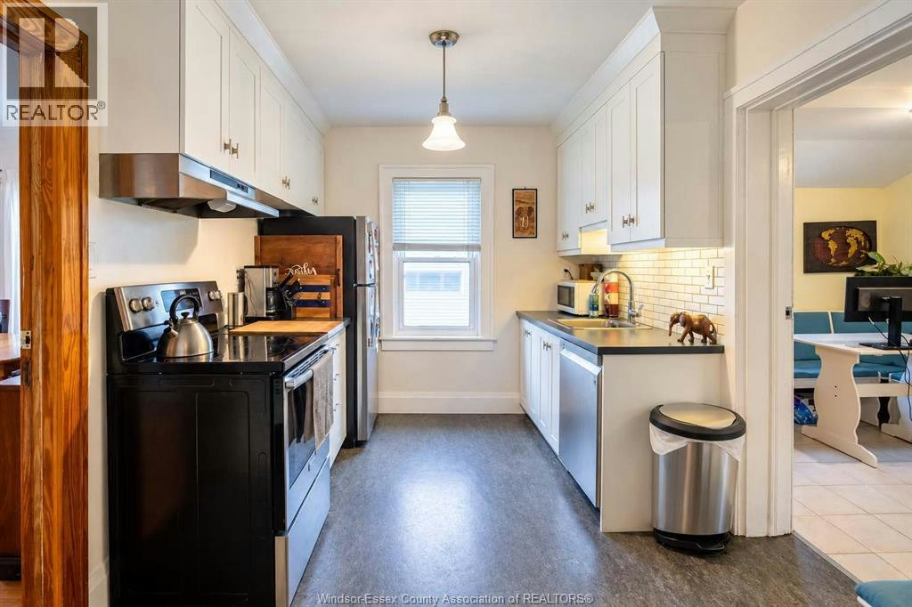 1827 Moy Avenue, Windsor, ON, N8W 2M3 - 5
