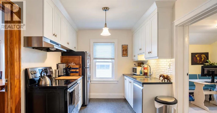 1827 Moy Avenue, Windsor, ON, N8W 2M3 - 5