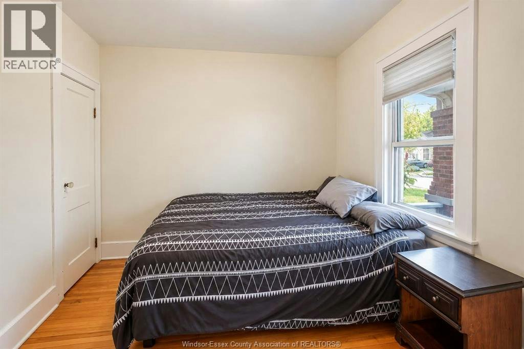1827 Moy Avenue, Windsor, ON, N8W 2M3 - 8
