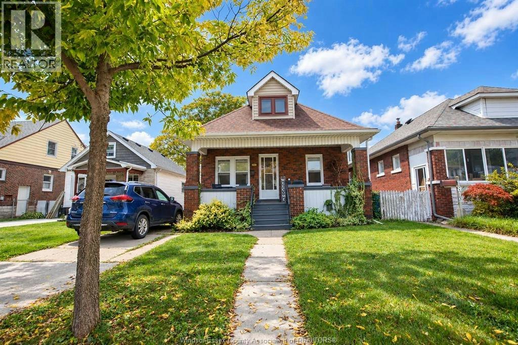 1827 Moy Avenue, Windsor, ON, N8W 2M3