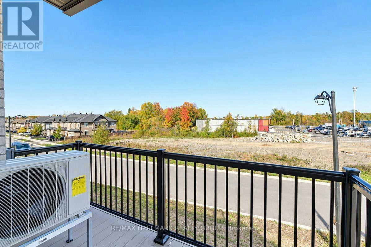 1063 Cedar Creek Dr Drive, Ottawa, ON, K1X 0G3 - 13