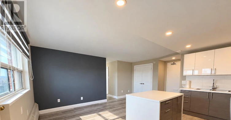 805-45 Paisley Boulevard W, Mississauga, ON, L5B 1E4 - 10