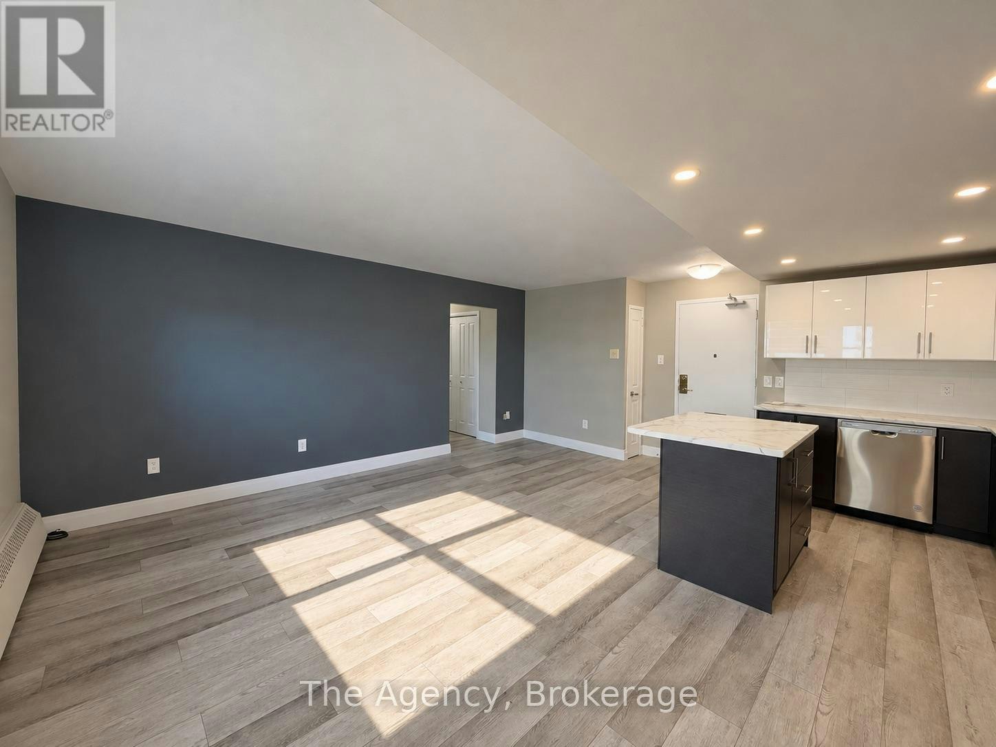 701-45 Paisley Boulevard W, Mississauga, ON, L5B 1E4 - 9