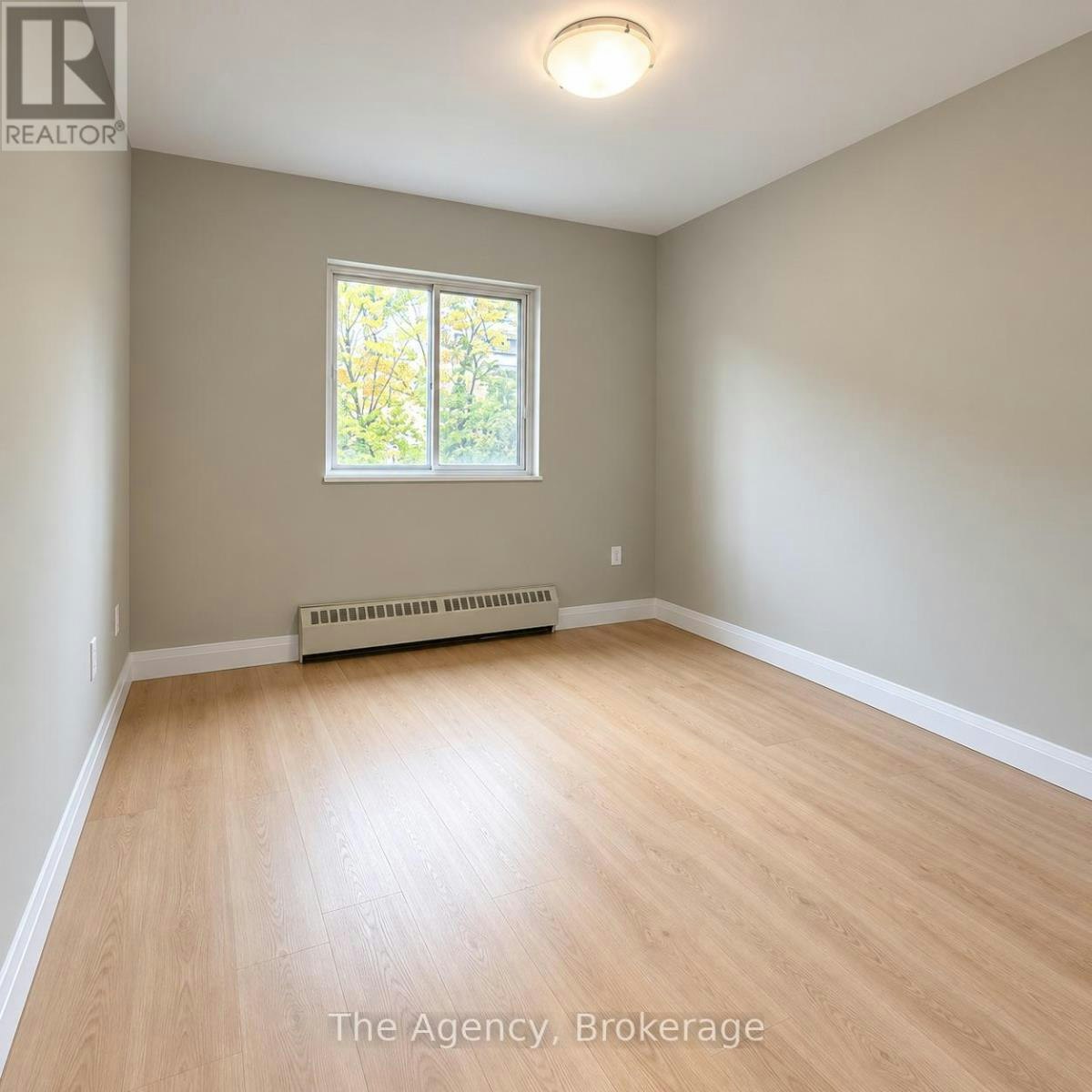 102-45 Paisley Boulevard W, Mississauga, ON, L5B 1E4 - 9