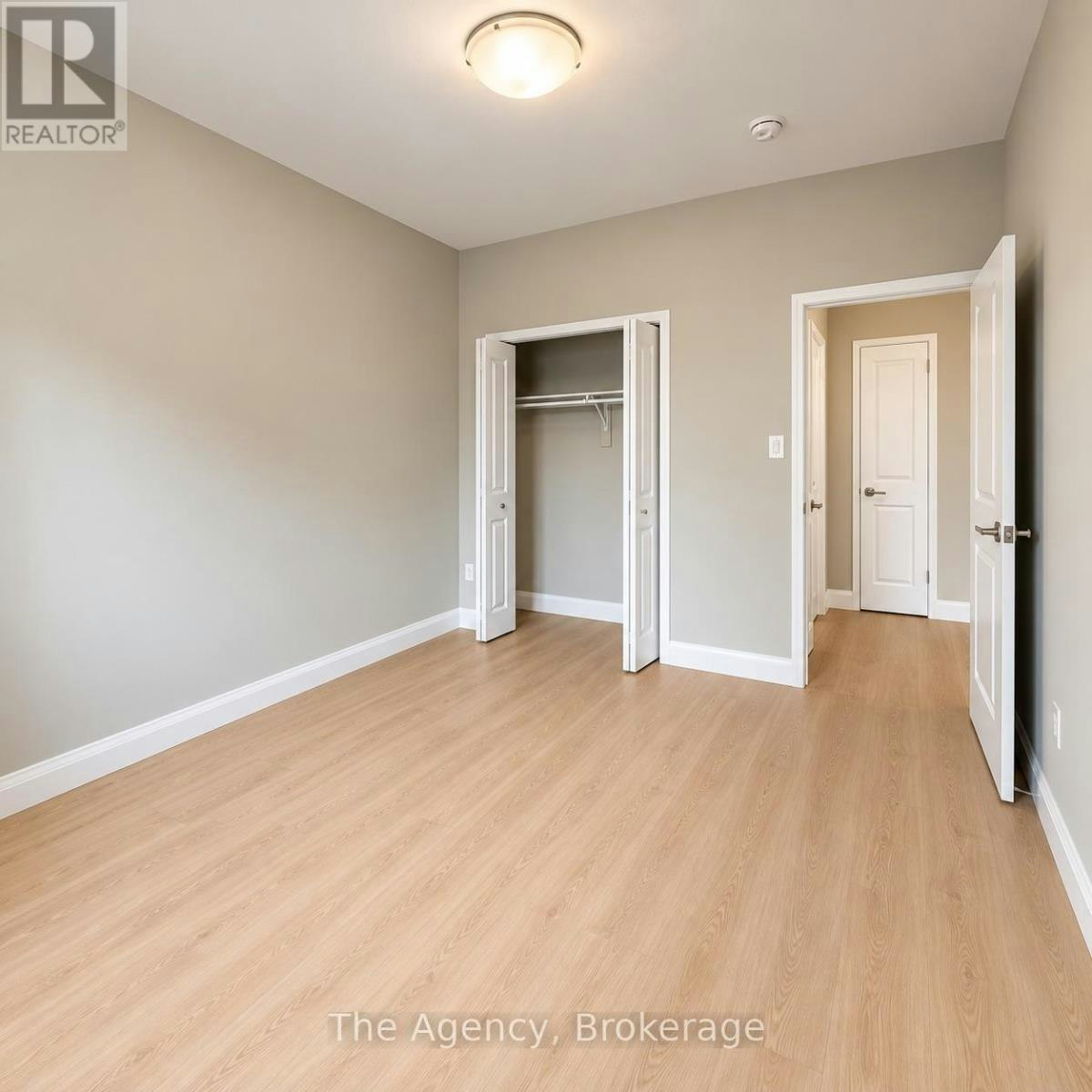 102-45 Paisley Boulevard W, Mississauga, ON, L5B 1E4 - 10