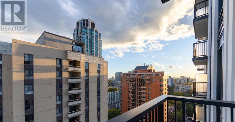 2002-91 Montclair Avenue, Toronto, ON, M5P 0B1 - 32