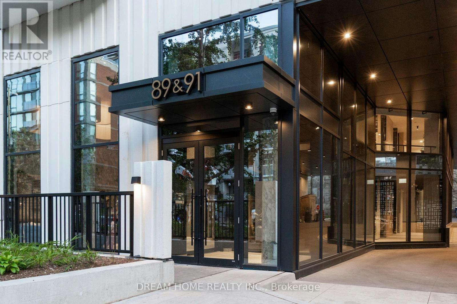 2002-91 Montclair Avenue, Toronto, ON, M5P 0B1 - 34