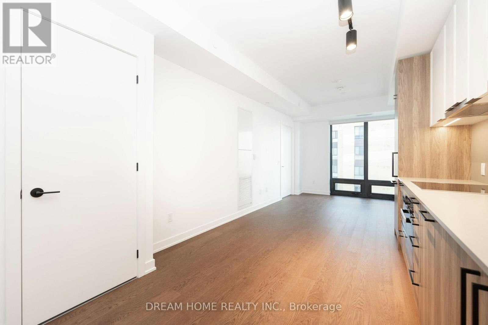 2002-91 Montclair Avenue, Toronto, ON, M5P 0B1 - 9