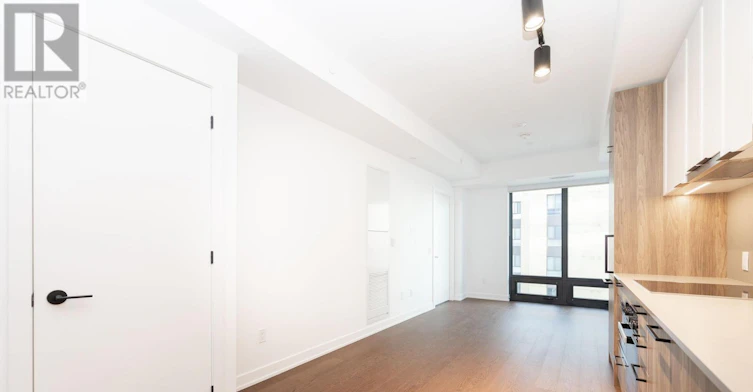 2002-91 Montclair Avenue, Toronto, ON, M5P 0B1 - 9