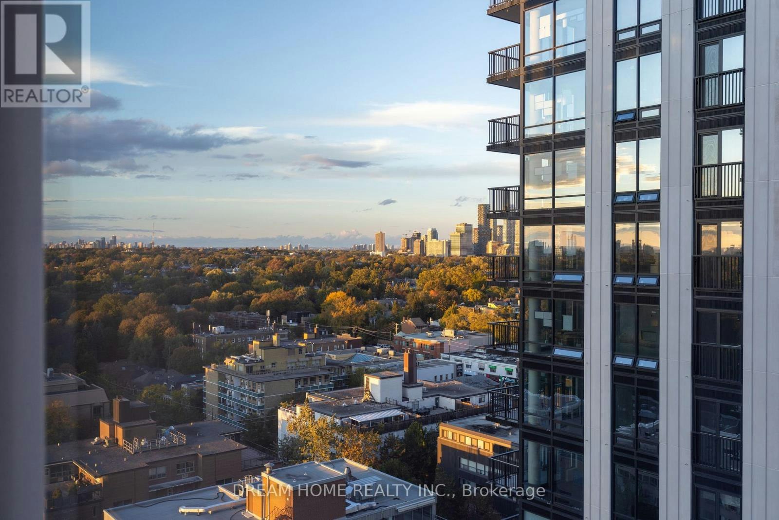 2002-91 Montclair Avenue, Toronto, ON, M5P 0B1 - 33