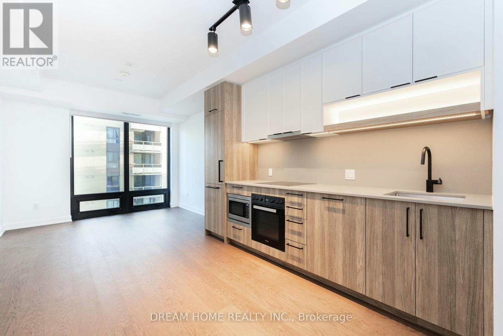 2002-91 Montclair Avenue, Toronto, ON, M5P 0B1 - 6