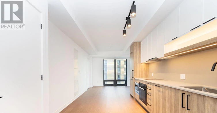 2002-91 Montclair Avenue, Toronto, ON, M5P 0B1 - 4