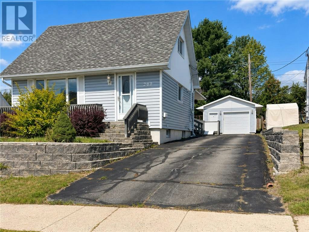 200 Hillside Drive South, Elliot Lake, ON, P3A 1N5