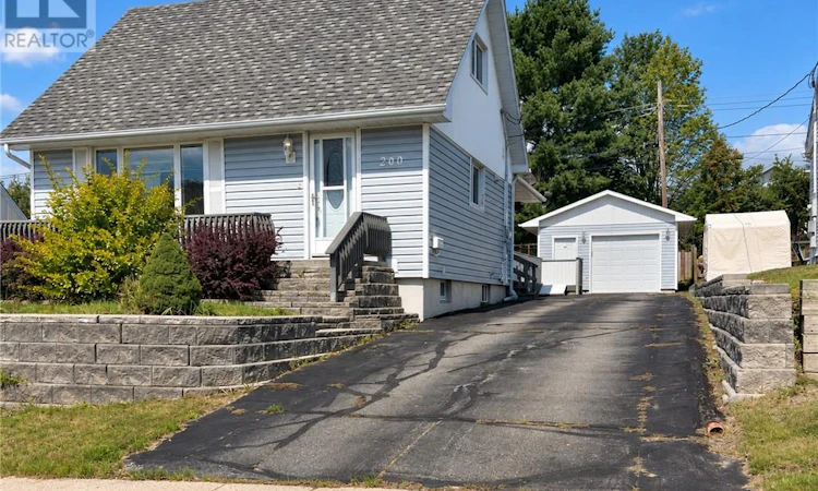 200 Hillside Drive South