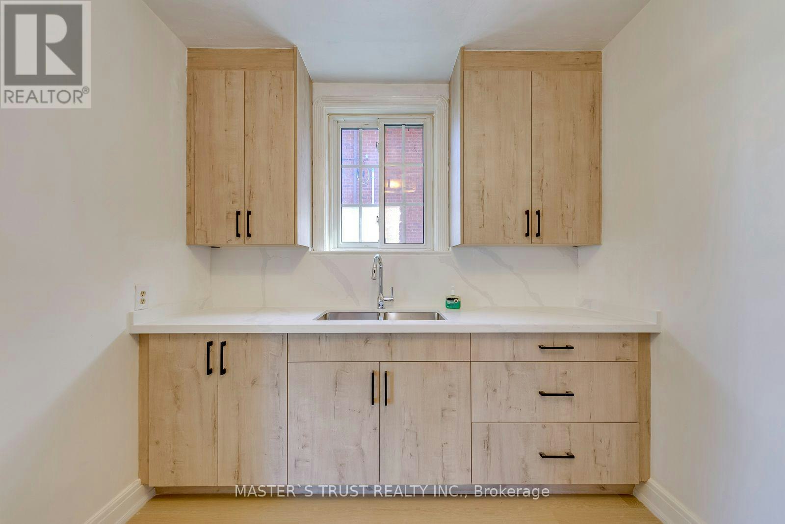 389 Lawrence Avenue W, Toronto, ON, M5M 1B9 - 14