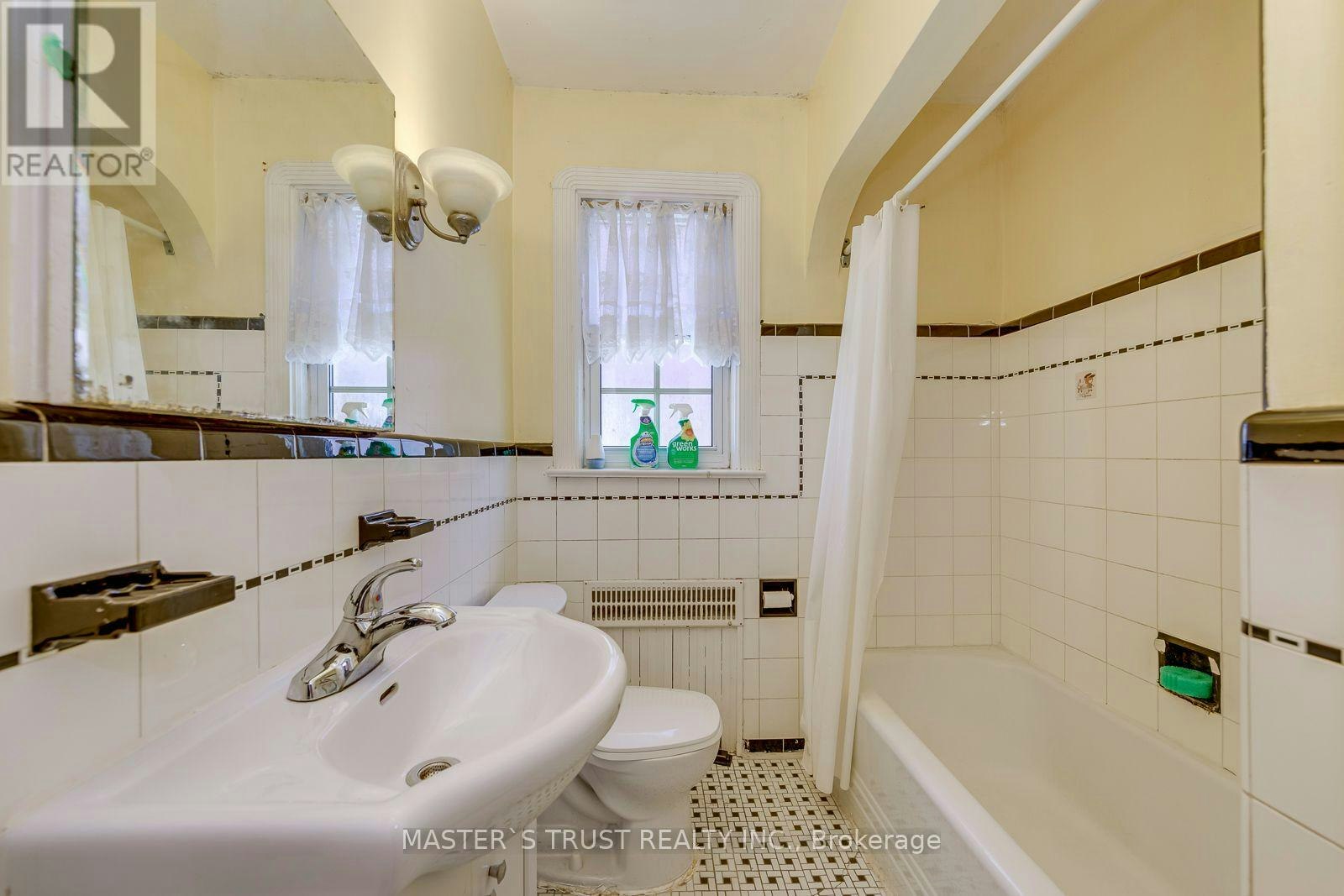 389 Lawrence Avenue W, Toronto, ON, M5M 1B9 - 23