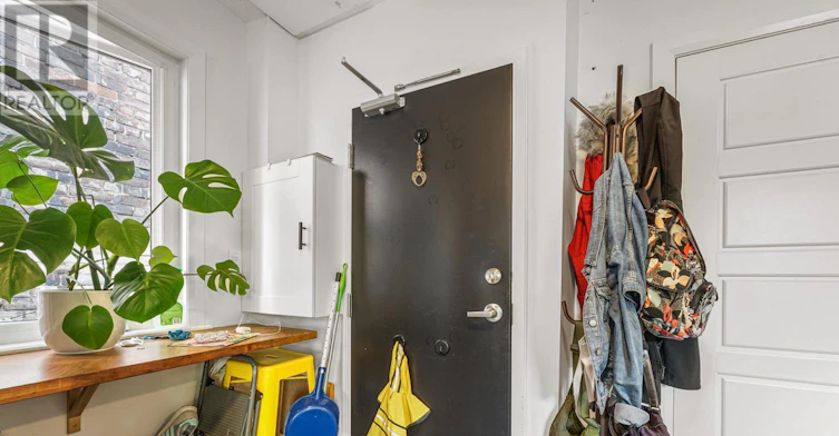 2-2207 Queen Street E, Toronto, ON, M4E 1E8 - 14