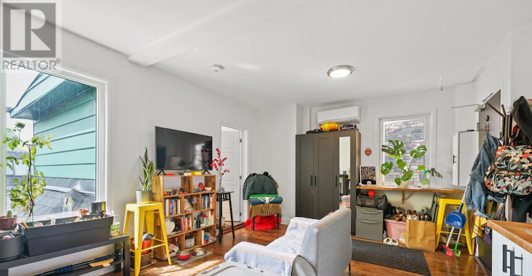 2-2207 Queen Street E, Toronto, ON, M4E 1E8 - 6