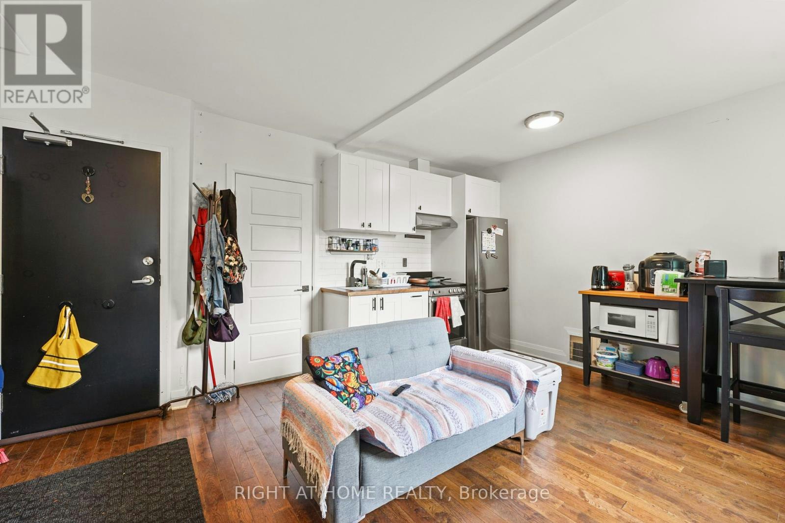 2-2207 Queen Street E, Toronto, ON, M4E 1E8 - 5