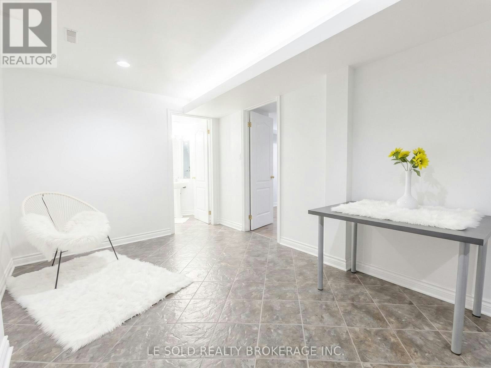 76 Larratt Lane, Richmond Hill, ON, L4C 0E2 - 35