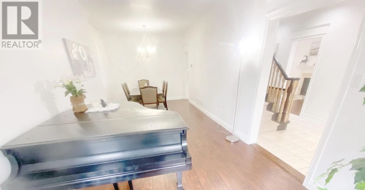76 Larratt Lane, Richmond Hill, ON, L4C 0E2 - 7