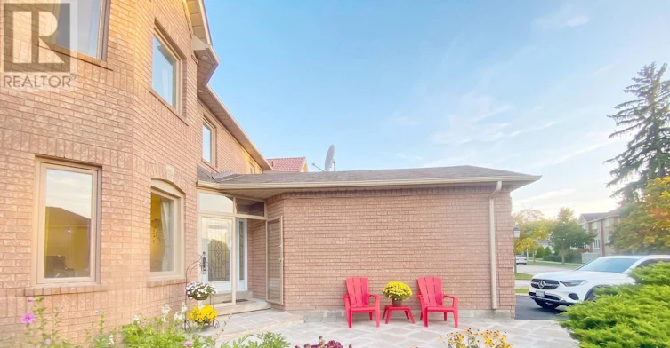 76 Larratt Lane, Richmond Hill, ON, L4C 0E2 - 44