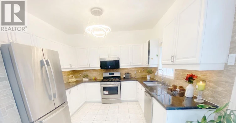 76 Larratt Lane, Richmond Hill, ON, L4C 0E2 - 12