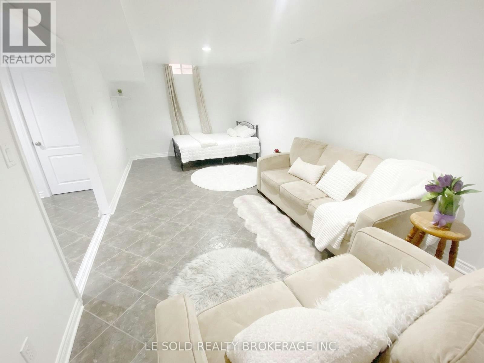 76 Larratt Lane, Richmond Hill, ON, L4C 0E2 - 34