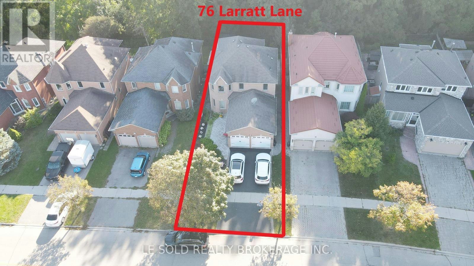 76 Larratt Lane, Richmond Hill, ON, L4C 0E2 2