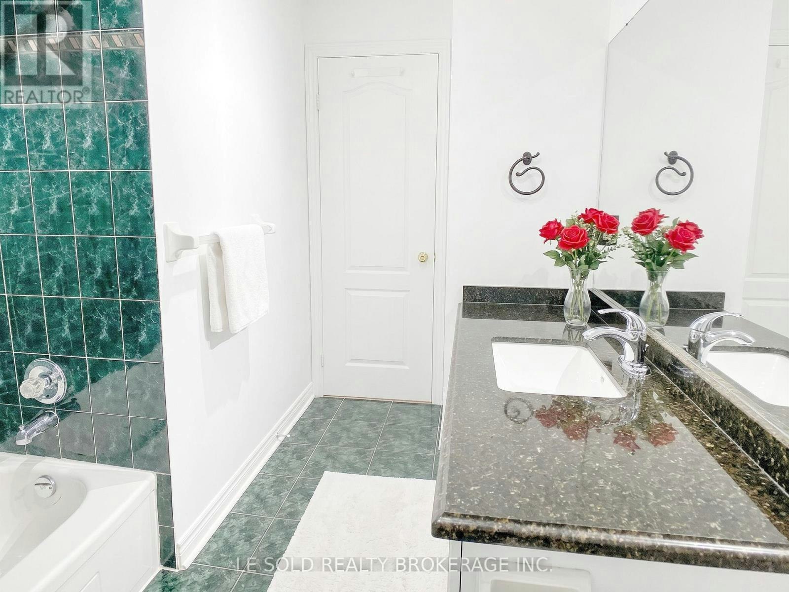 76 Larratt Lane, Richmond Hill, ON, L4C 0E2 - 30