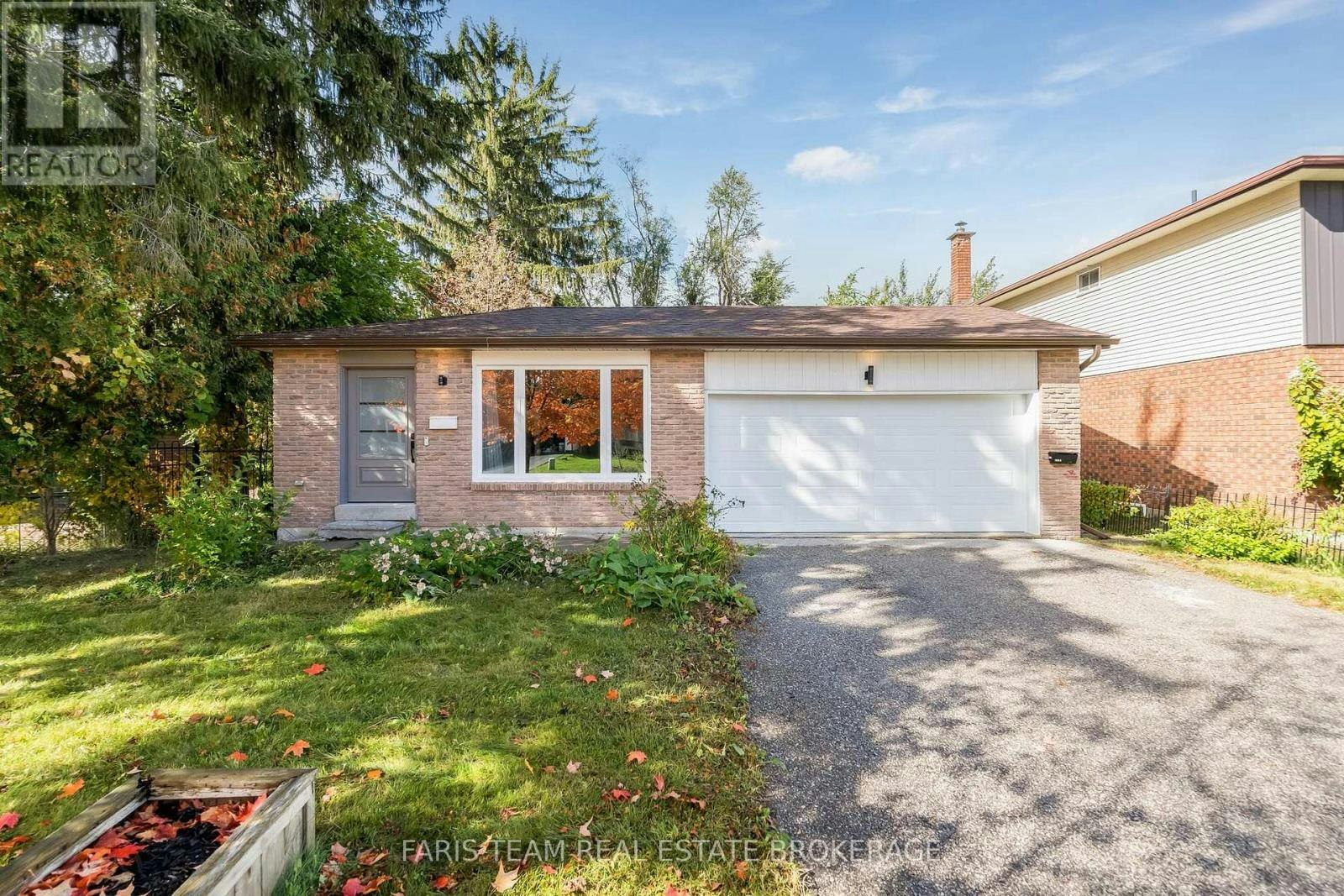 97 Janice Drive, Barrie, ON, L4N 5N5
