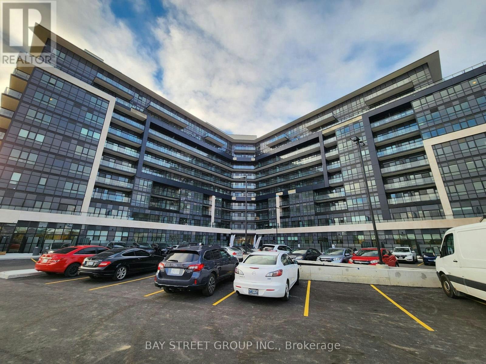 521-395 Dundas Street W, Oakville, ON, L6M 5R8