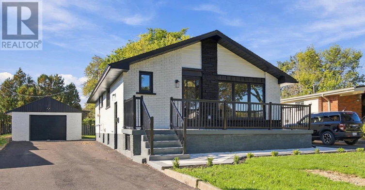 LOWER-46 Bobolink Road, Hamilton, ON, L9A 2P4