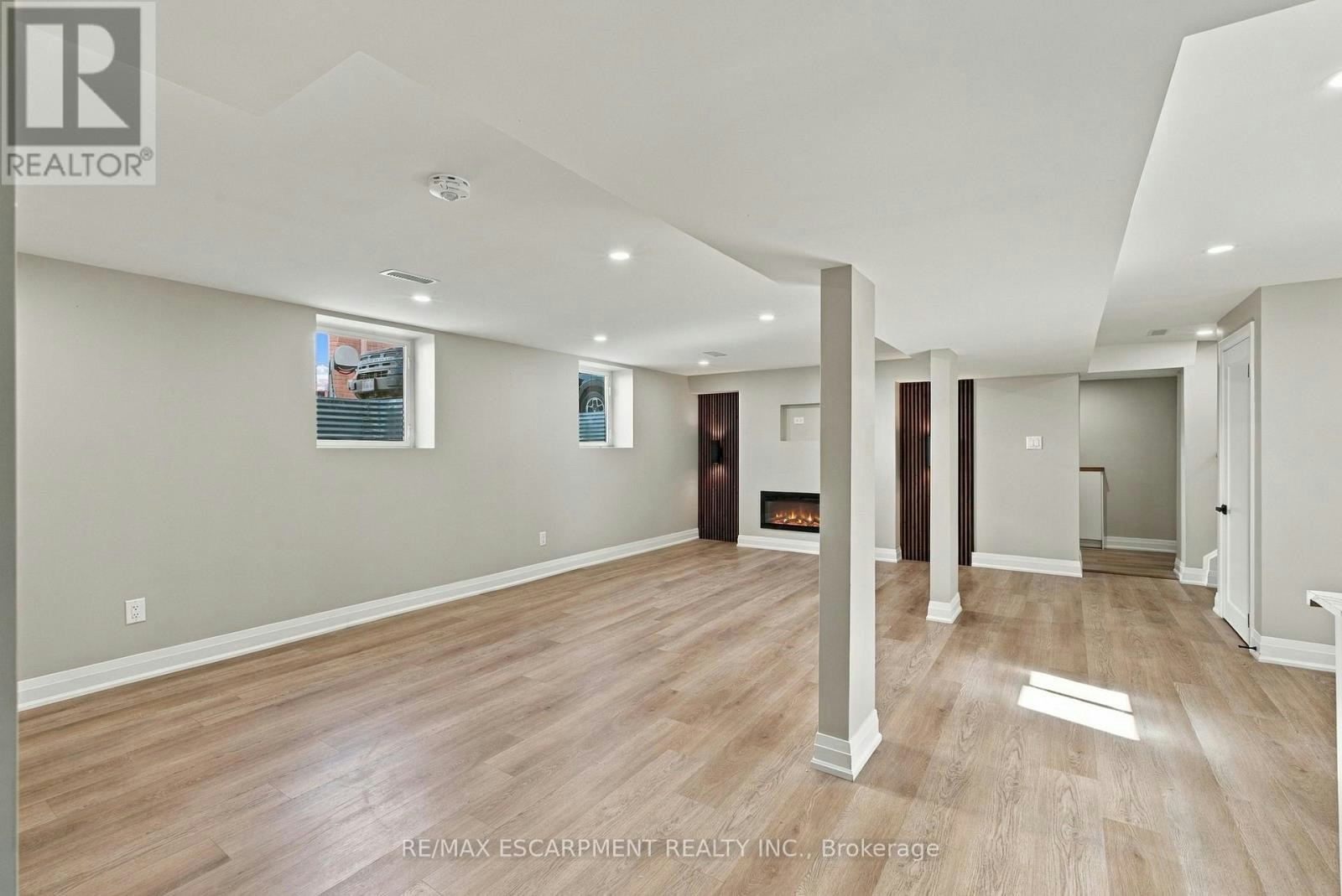 LOWER-46 Bobolink Road, Hamilton, ON, L9A 2P4 - 6