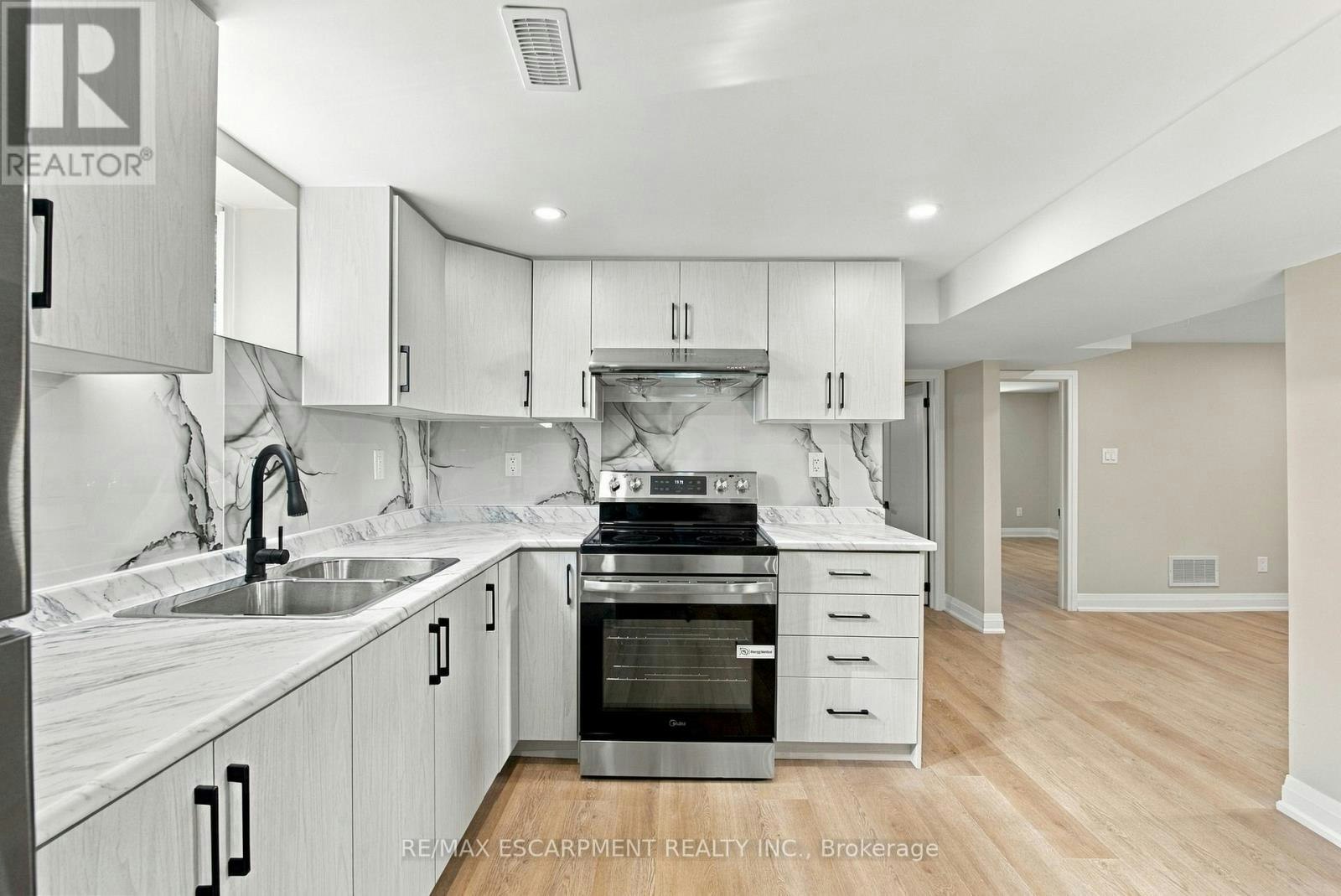 LOWER-46 Bobolink Road, Hamilton, ON, L9A 2P4 - 12