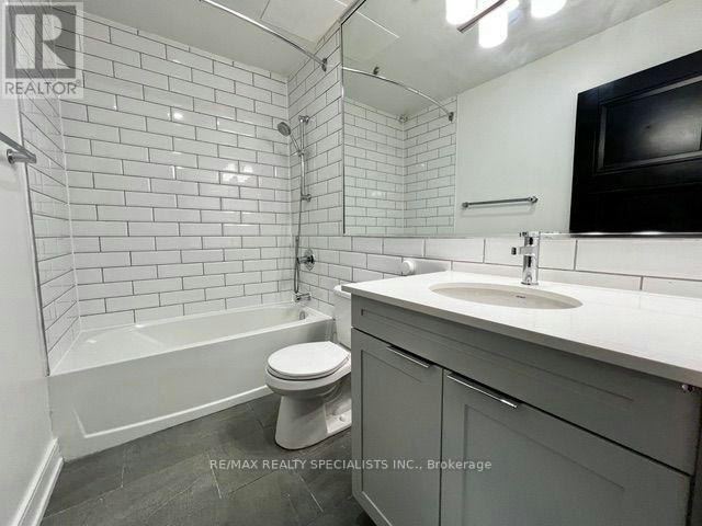 903-100 Gloucester Street S, Toronto, ON, M4Y 1M1 - 4