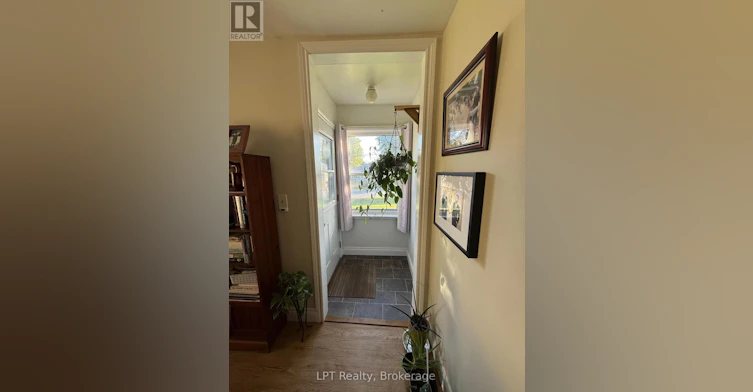 22 Third Street N, Prince Edward County, ON, K0K 2T0 - 5