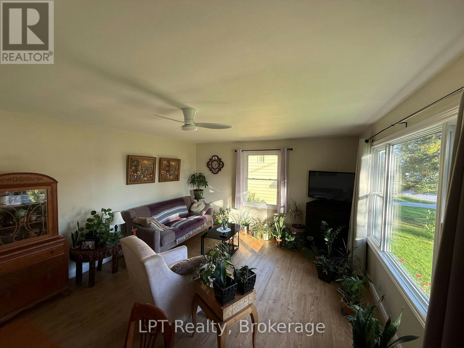 22 Third Street N, Prince Edward County, ON, K0K 2T0 - 4