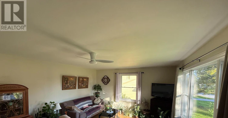 22 Third Street N, Prince Edward County, ON, K0K 2T0 - 4