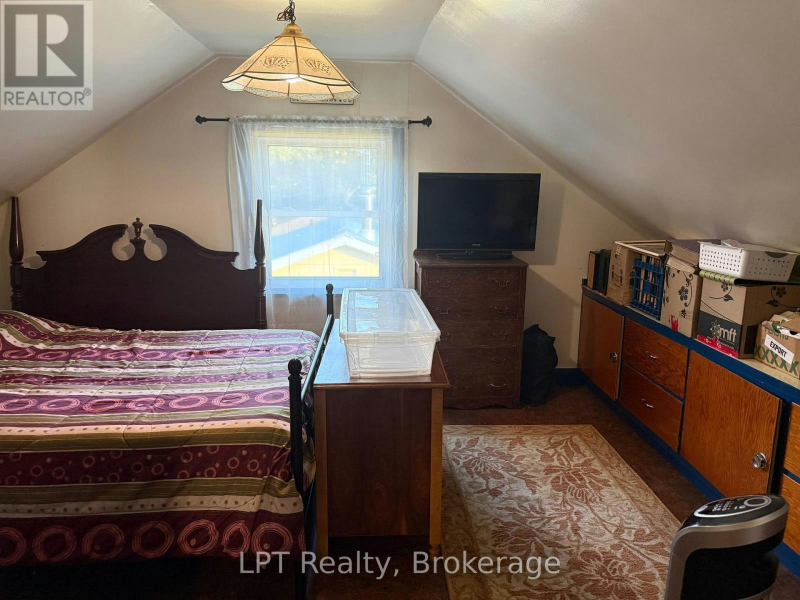 22 Third Street N, Prince Edward County, ON, K0K 2T0 - 15